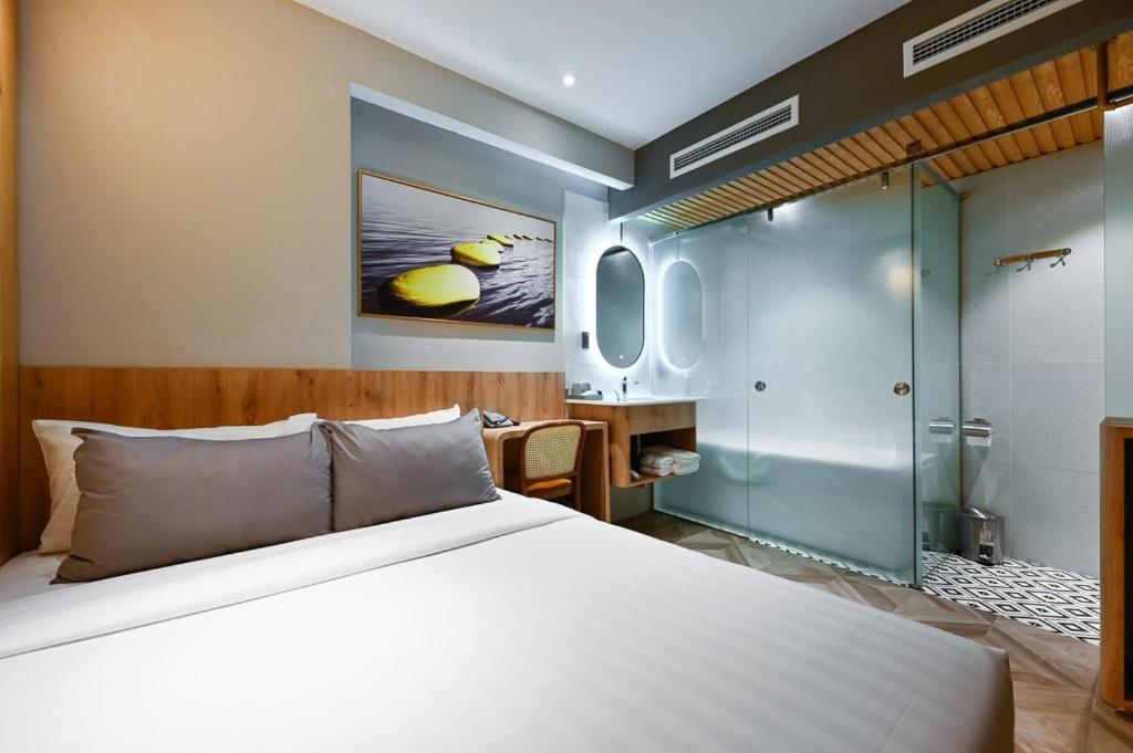La Opera Saigon Hotel โฮจิมินห์ซิตี้ ภายนอก รูปภาพ